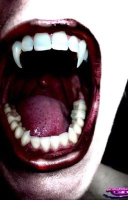 Удочерённая вампирша 👅